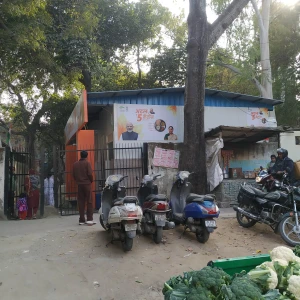 Atal Canteen, Jagdamba Camp, Sheikh Sarai